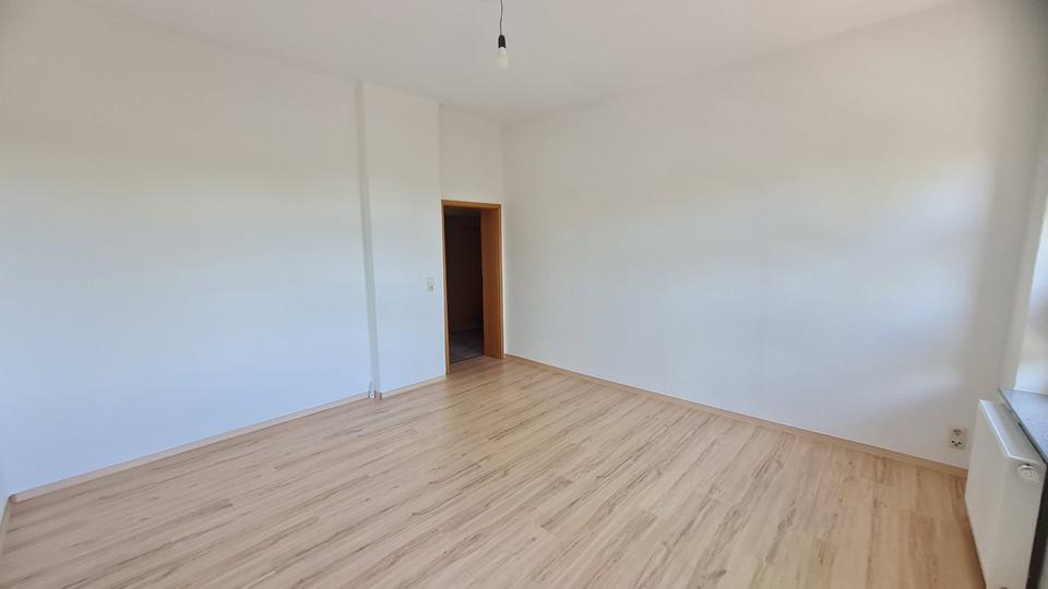 Etagenwohnung Eisleben (Lutherstadt) - 2 Zimmer, 66 m&sup2;, 396&euro; | Angebot:26405521