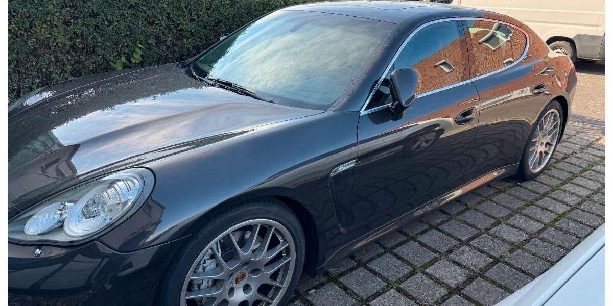 Porsche Panamera 86.800 km 32.499 &euro; Wannweil 72827