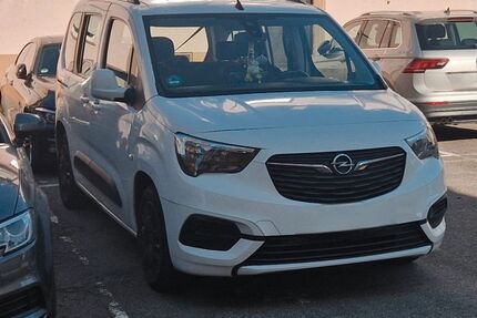 Opel Combo 181.113 km 8.500 &euro; Kornwestheim 70806