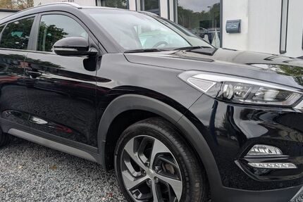 Hyundai TUCSON 93.000 km 17.490 &euro; Wismar 23970