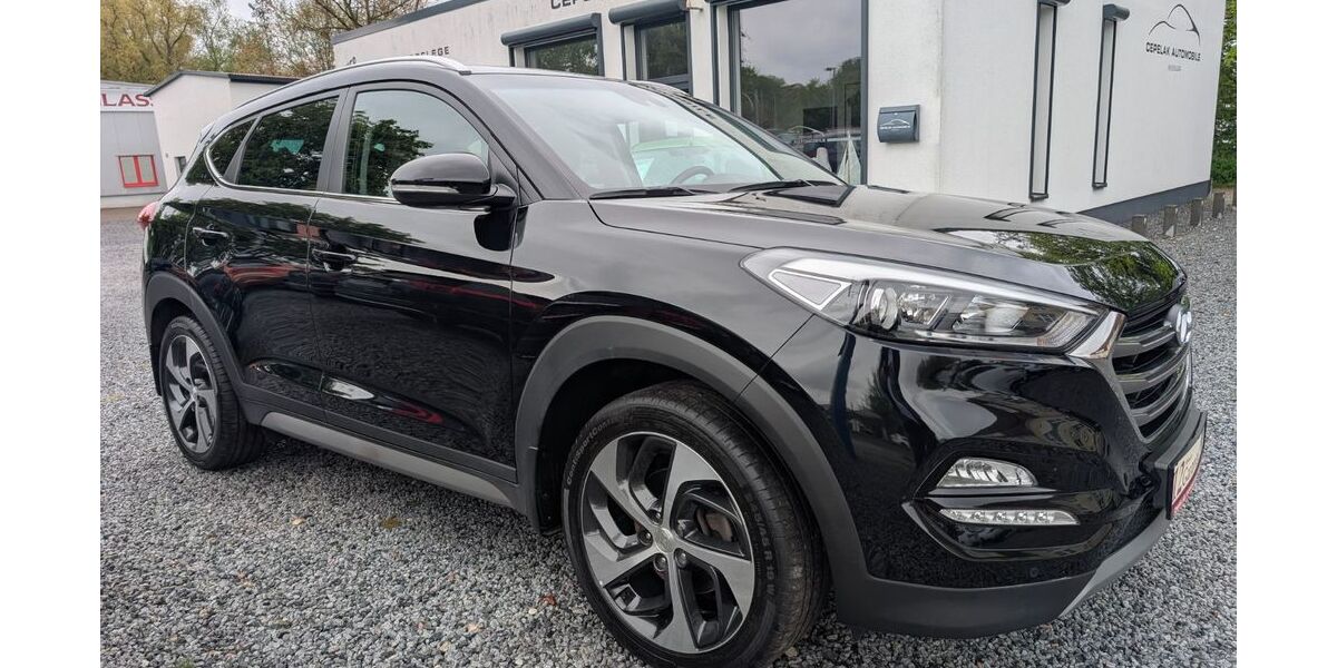 Hyundai TUCSON 93.000 km 17.490 &euro; Wismar 23970