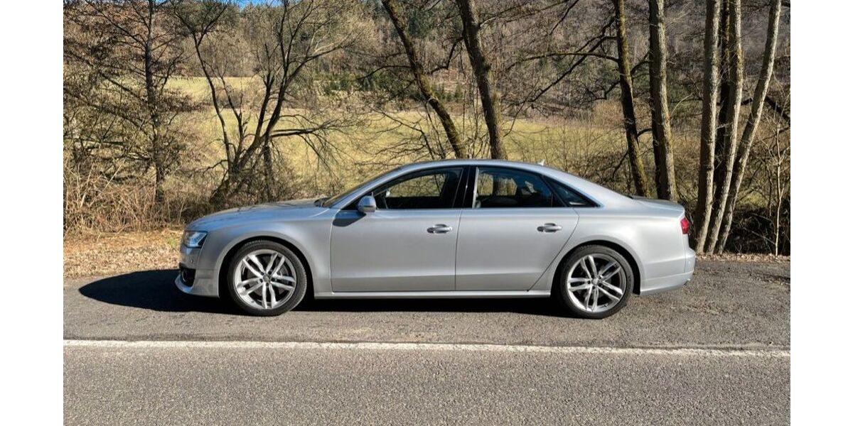 Audi A8 93.900 km 39.800 &euro; Bühl 77815