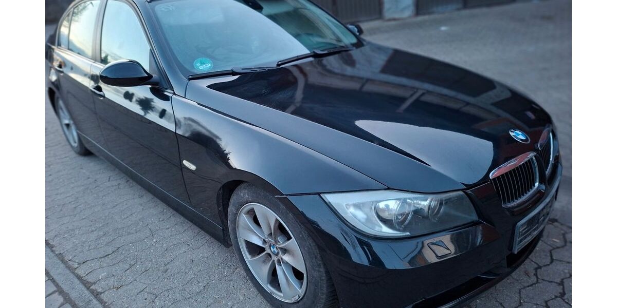 BMW 320 202.388 km 3.299 &euro; U 97294