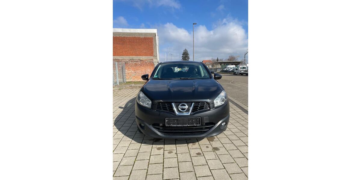 Nissan Qashqai 112.000 km 9.500 &euro; Rastatt 76437