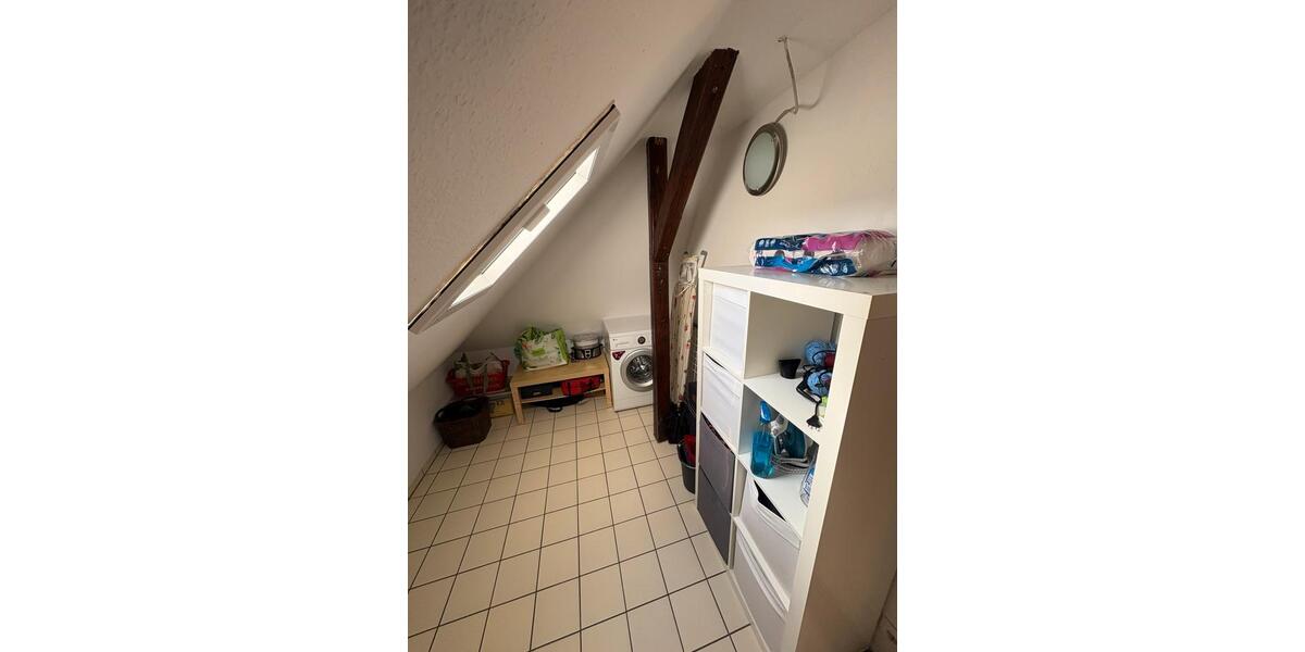 Dachgeschoßwohnung Neumünster - 2 Zimmer, 69 m&sup2;, 887&euro; | Angebot:26098984