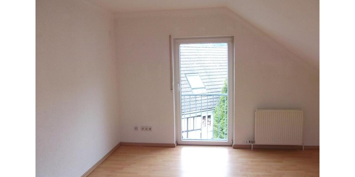 Dachgeschoßwohnung Wipperfürth - 2 Zimmer, 70 m&sup2;, 490&euro; | Angebot:25499382