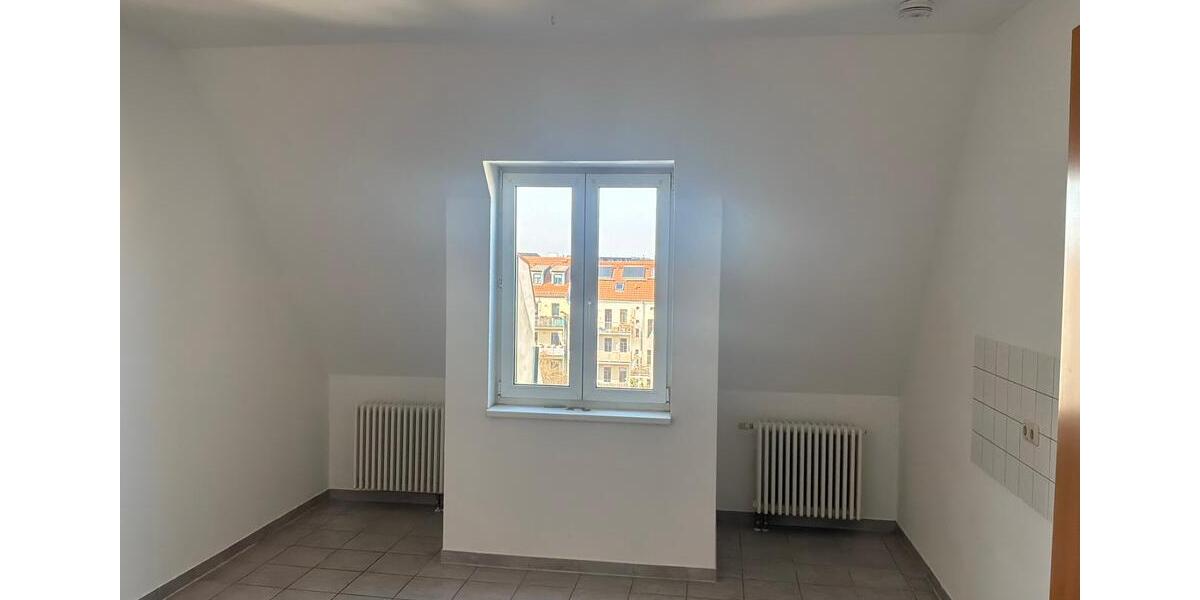 Dachgeschoßwohnung Leipzig Altwest - 3 Zimmer, 99 m&sup2;, 1.050&euro; | Angebot:26490345