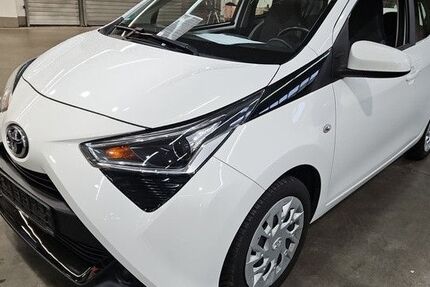 Toyota Aygo (X) 39.647 km 10.990 &euro; Bretten 75015