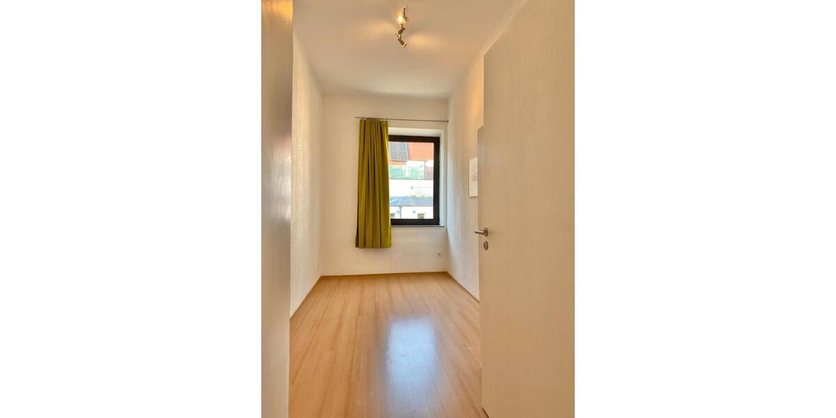 Etagenwohnung Ingolstadt - 4.5 Zimmer, 121 m&sup2;, 525.000&euro; | Angebot:27146736