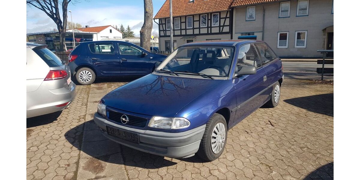 Opel Astra 41.000 km 1.990 &euro; Kalefeld Echte 37589