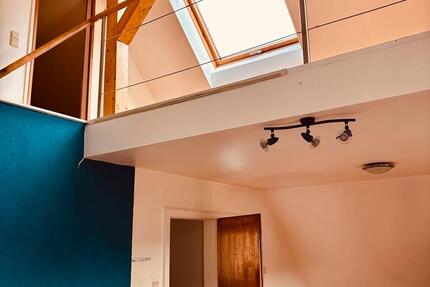 ( Anfrage Stopp) Dachgeschoßwohnung mit Galerie