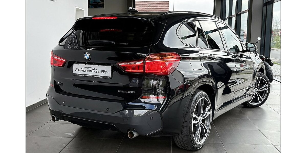 BMW X1 xDrive 20 i M Sport Aut. AHK LED HUD Assist. 124.000 km 23.499 &euro; Stade 21682