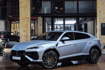 Lamborghini Urus 1.038 km 321.300 &euro; Berlin 10553
