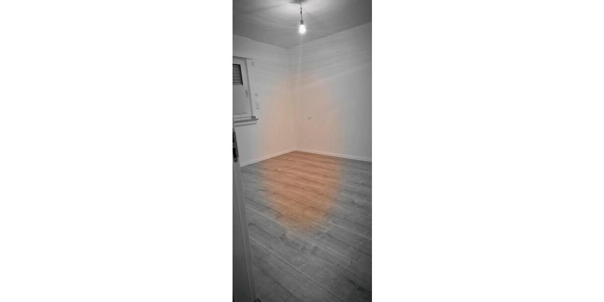 Erdgeschoßwohnung Alpen - 3.5 Zimmer, 70 m&sup2;, 1.400&euro; | Angebot:25874317