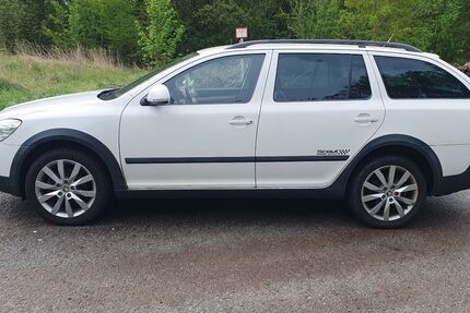 Skoda Octavia 152.000 km 3.000 &euro; Chemnitz 09125