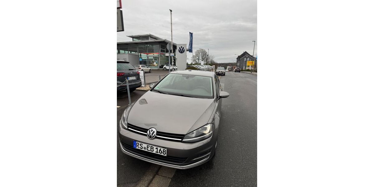 VW Golf 125.000 km 10.350 &euro; Remscheid 42857