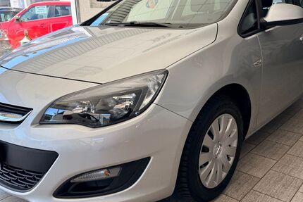 Opel Astra 10.852 km 10.900 &euro; Grefrath-Oedt 47929