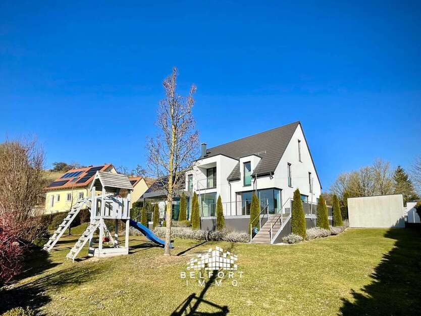 Haus zum Kaufen in Oberscheinfeld 849.000 € 299 m²