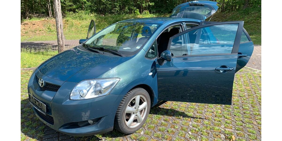 Toyota Auris 59.815 km 4.999 &euro; Wollbach 97618