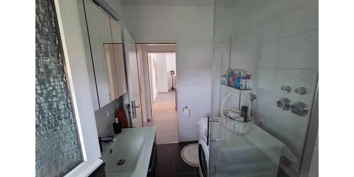 Dachgeschoßwohnung Lollar - 3 Zimmer, 77 m&sup2;, 800&euro; | Angebot:26268503