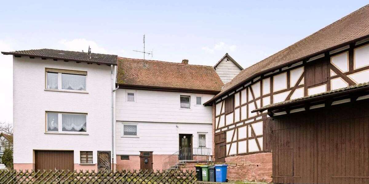 Einfamilienhaus Kirchhain - 7 Zimmer, 100 m&sup2;, 89.000&euro; | Angebot:25245323