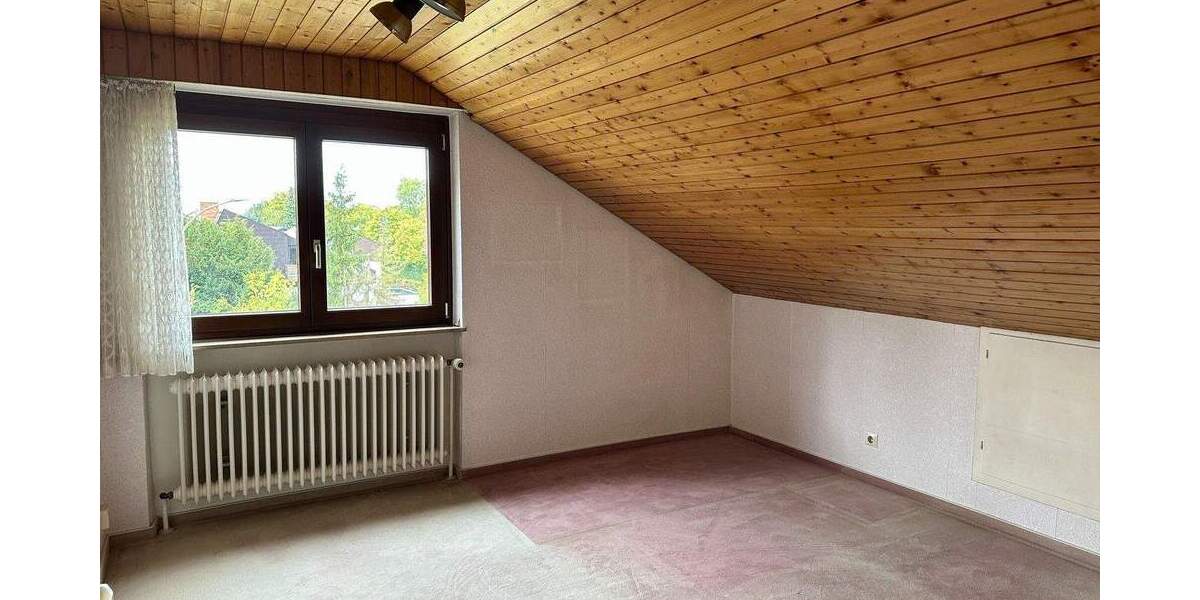 Doppelhaushälfte Remshalden Geradstetten - 6 Zimmer, 137 m&sup2;, 480.000&euro; | Angebot:24622302