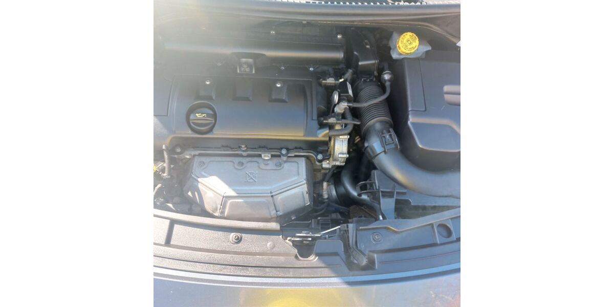 Peugeot 207 114.000 km 4.400 &euro; SAARBRÜCKEN 66115