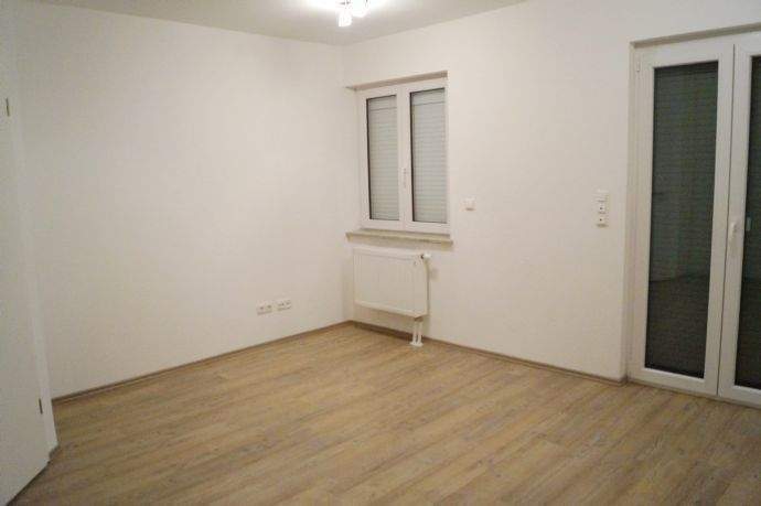 Etagenwohnung Würzburg Versbach - 2 Zimmer, 68 m&sup2;, 735&euro; | Angebot:25601557
