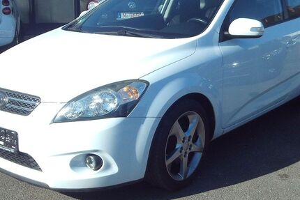 Kia ceed / Ceed 122.600 km 3.750 &euro; Nürnberg 90431