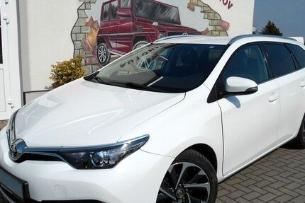 Toyota Auris 173.232 km 5.990 &euro; Markranstädt OT Quesitz 04420