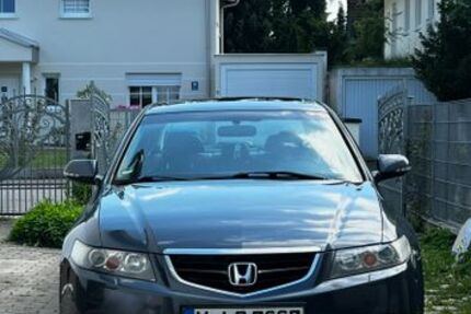 Honda Accord 206.000 km 5.300 &euro; München 81739