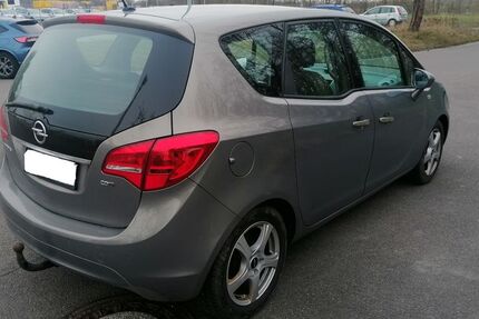 Opel Meriva 154.339 km 3.950 &euro; Rötha 04571
