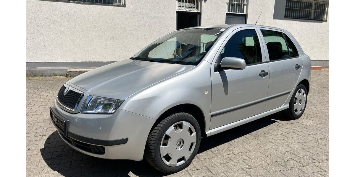 Skoda Fabia 102.000 km 2.690 &euro; Berlin 13469