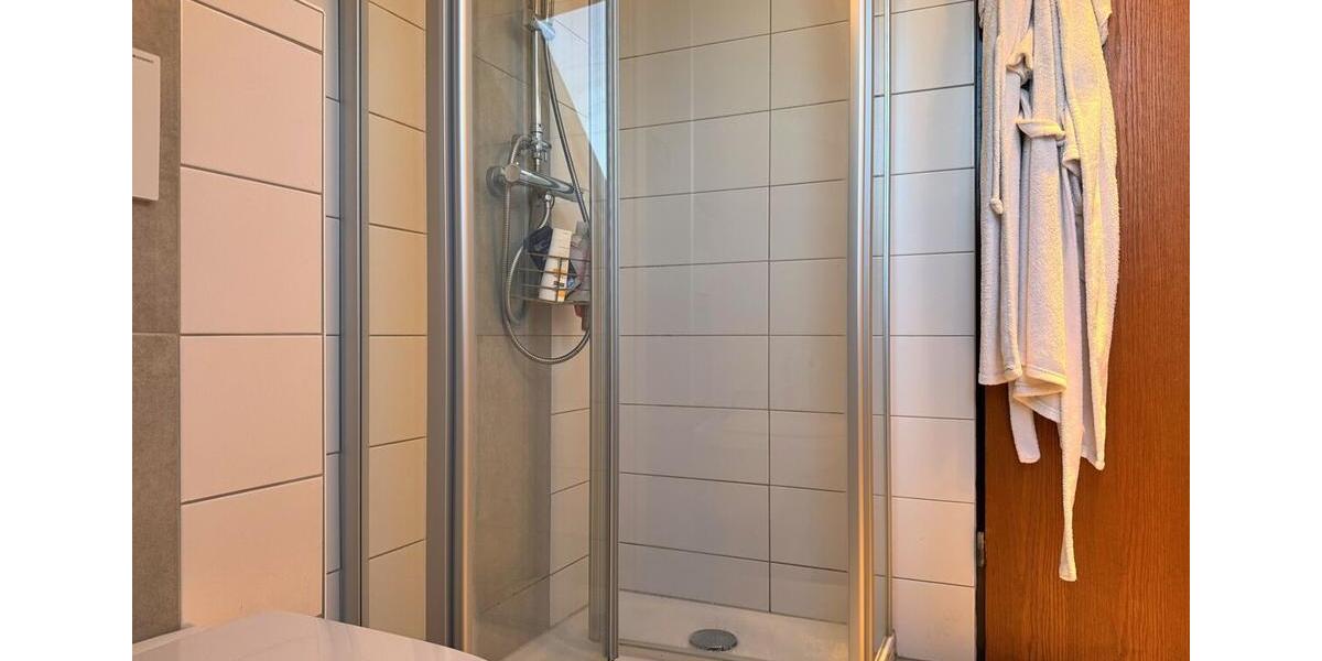 Dachgeschoßwohnung Großefehn - 3 Zimmer, 70 m&sup2;, 450&euro; | Angebot:25444354