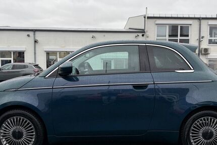 Fiat 500e 17.974 km 16.740 € Alsdorf-Hoengen (bei Aachen) 52477