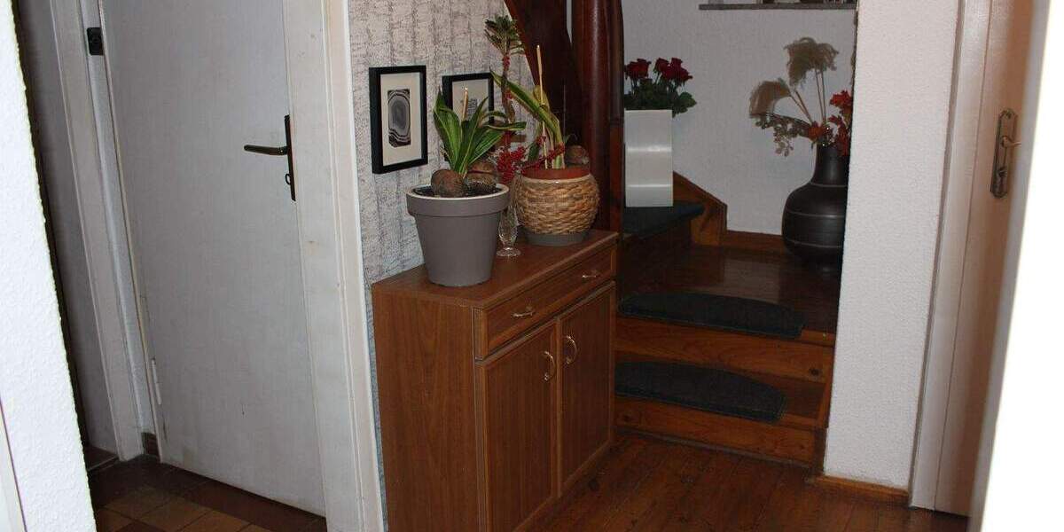 Mehrfamilienhaus, Wohnhaus Weißenfels - 3 Zimmer, 80 m&sup2;, 160.000&euro; | Angebot:25796932