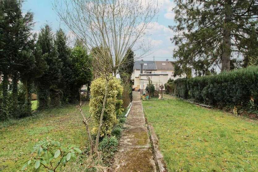 Haus zum Kaufen in Köln 599.000 € 151 m²