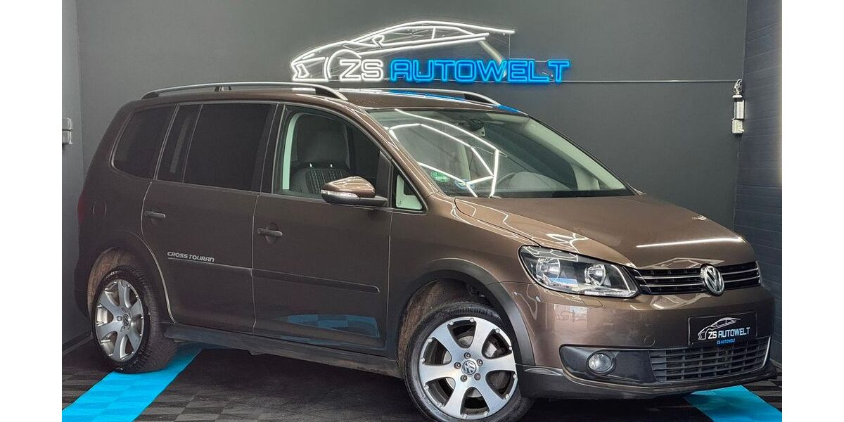 VW Touran 89.878 km 10.990 &euro; Leipzig 04179