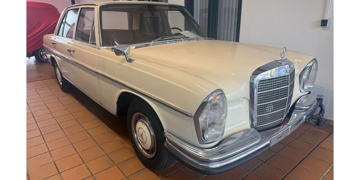 Mercedes-Benz 280 153.000 km 17.990 &euro; Eggebek 24852