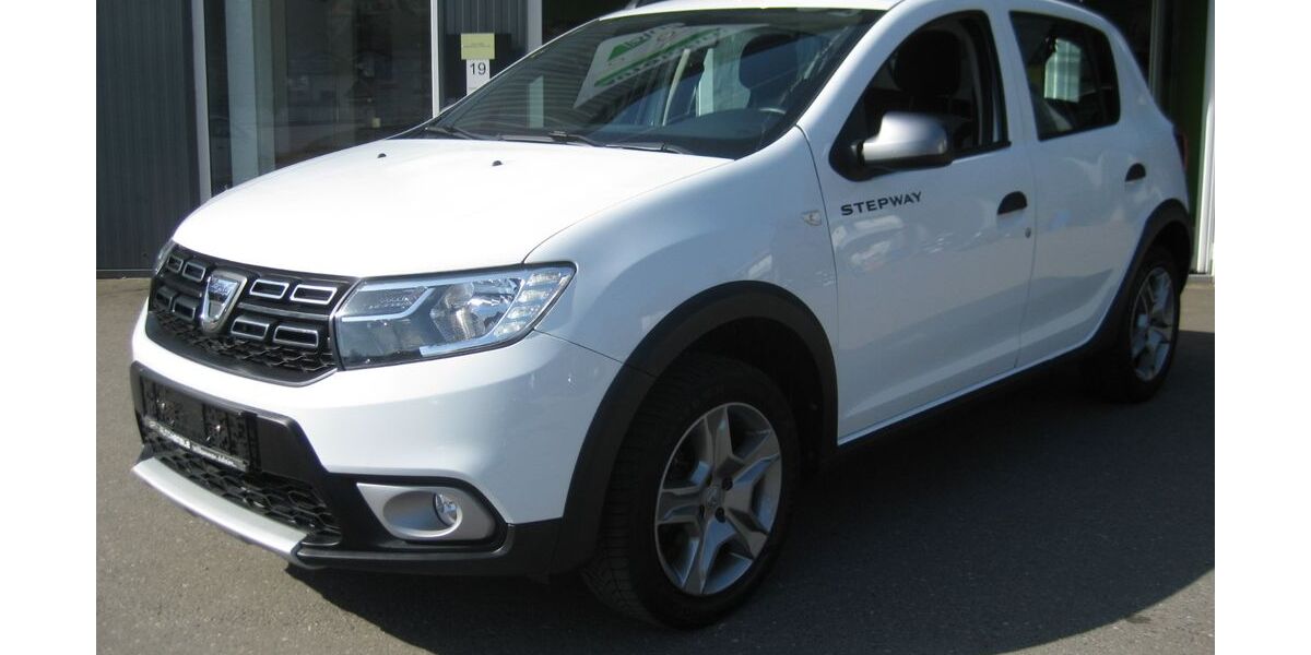 Dacia Sandero 40.000 km 11.995 &euro; Stockach 78333
