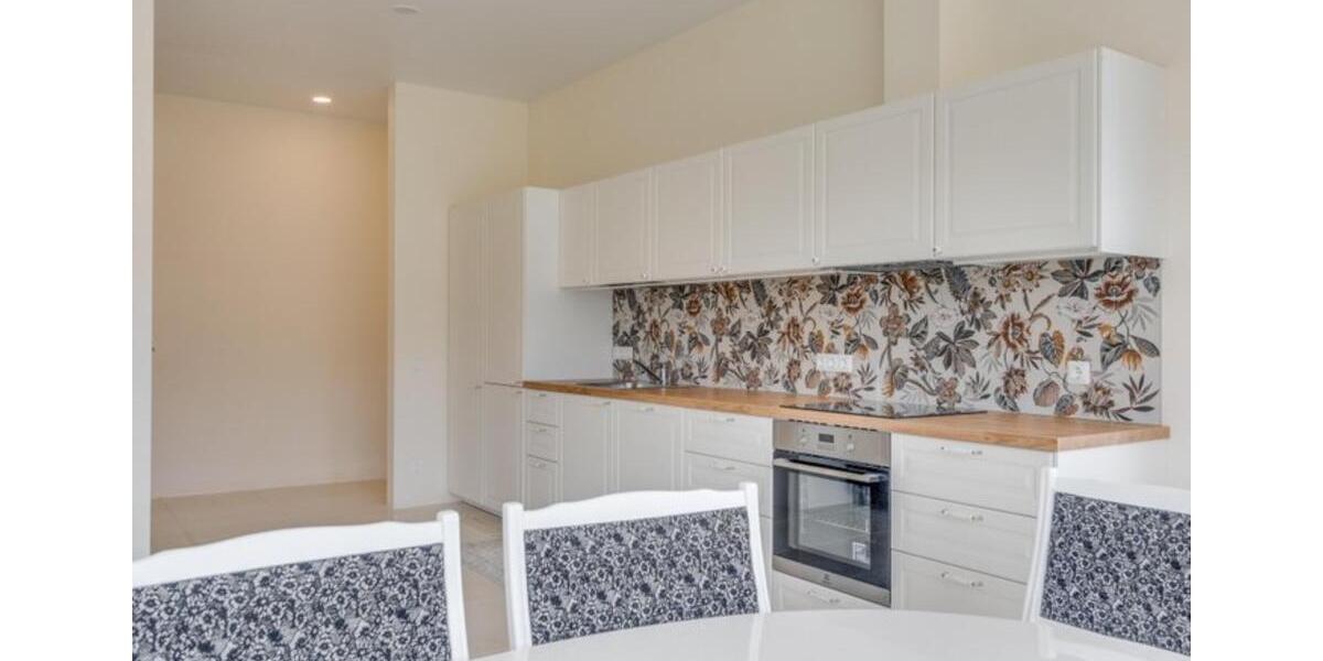 Einfamilienhaus Burgwedel - 4 Zimmer, 282 m&sup2;, 1.950&euro; | Angebot:25083624