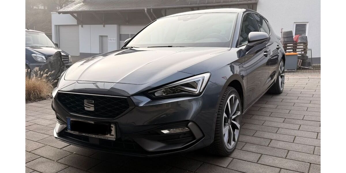 Seat Leon 51.500 km 19.500 &euro; Fell 54341