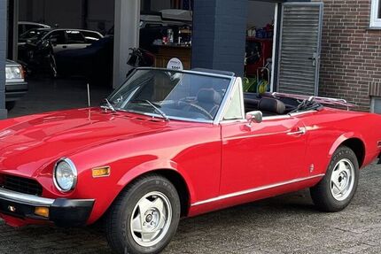 Fiat 124 Spider