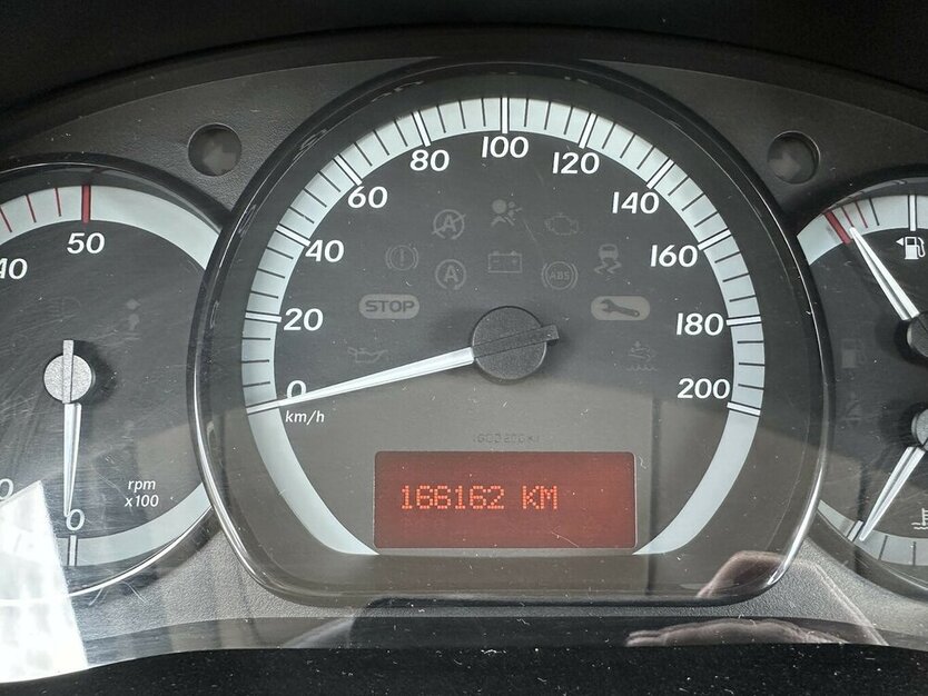 Mercedes-Benz Citan 111 CDI Tourer lang 166.073 km 11.305 € Mainz 55122