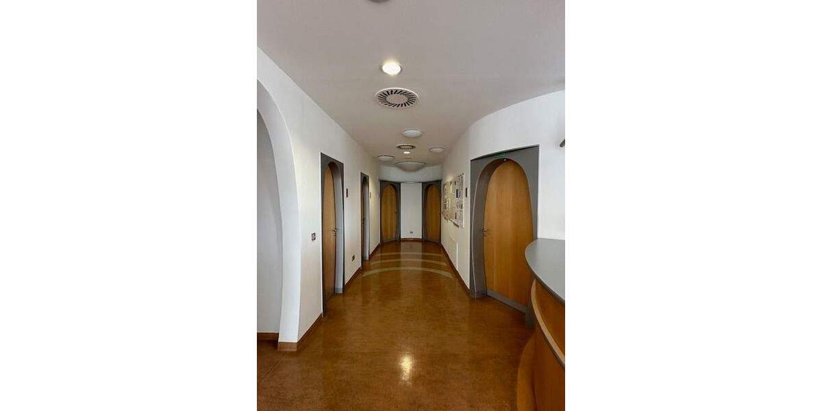 Gewerbeobjekt Weißenhorn - 8 Zimmer, 213 m&sup2;, 1.900&euro; | Angebot:24450598