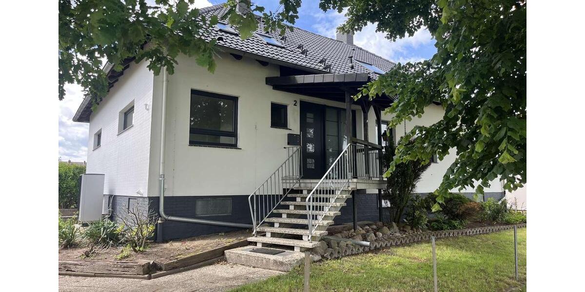 Modernisierte 4-Zi DG Wohnung 78 qm WF (Energieeffizienz B) 4 zimmer