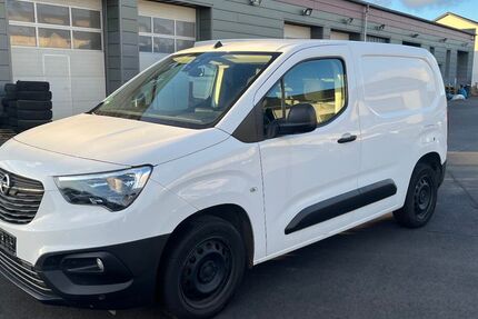 Opel Combo 46.529 km 14.299 &euro; Bergen auf Rügen 18528