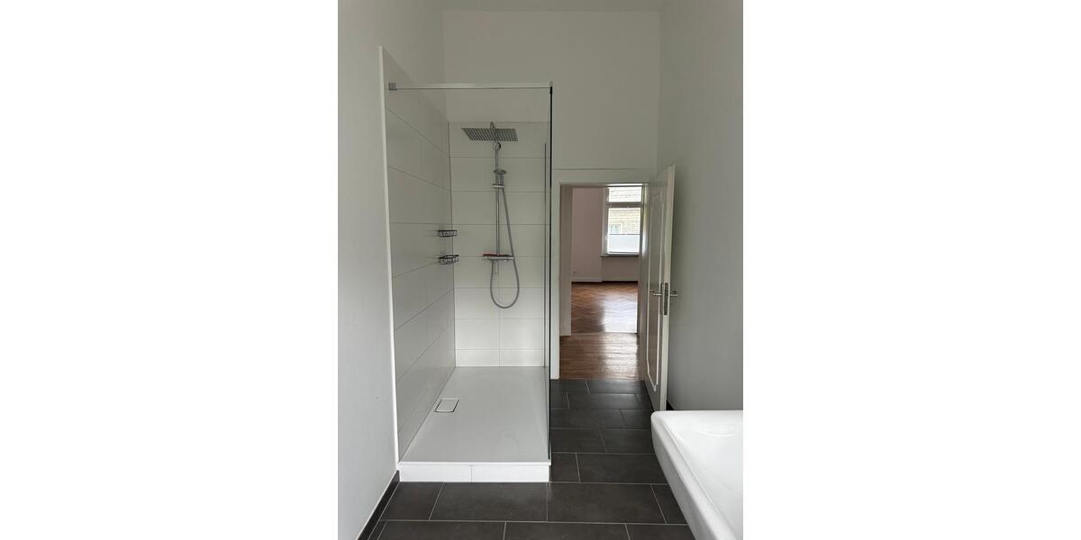 Etagenwohnung Schwelm - 3 Zimmer, 120 m&sup2;, 840&euro; | Angebot:26680350