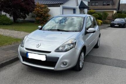 Renault Clio 114.000 km 3.700 &euro; Remscheid 42853