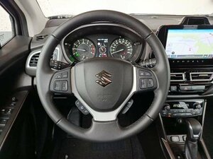 Suzuki S-CROSS 1.5 COMF.+ALLGRIP AGS Comfort+ 2.000 km 25.490 &euro; Höhenkirchen-Siegertsbrun 85635